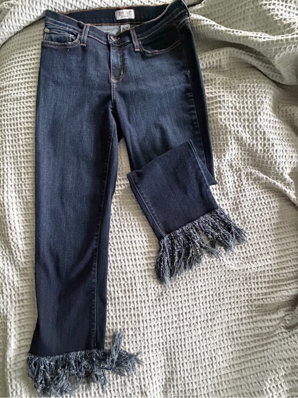 Judy Blue Dark Wash Fringe Hem Jeans | Size 9/29 EUC